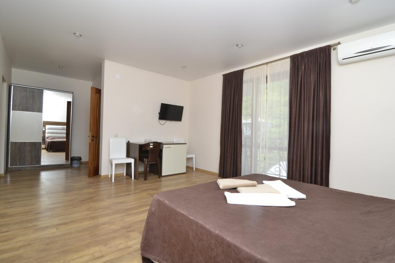 Arda Hotel Гагра Екстер'єр фото
